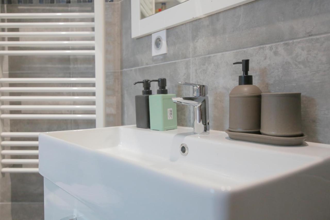 סן-אטיין La Foret, T2 Hypercentre Chic Et Cosy, Wifi Par Sovalfi מראה חיצוני תמונה
